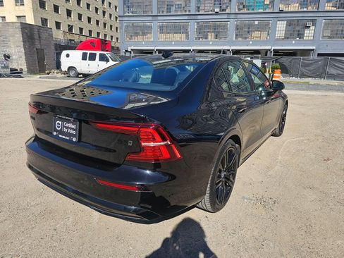 Certified 2024 Volvo S60 B5 Plus w/ Climate Package AWD/4WD image 4