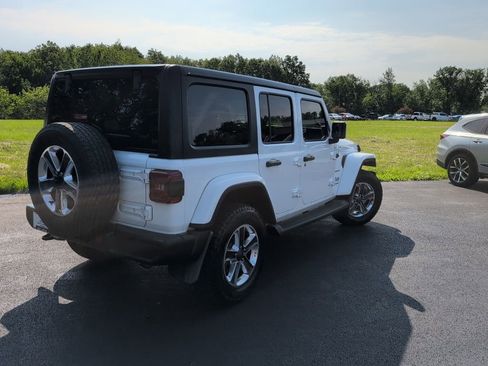 Used 2020 Jeep Wrangler Unlimited Sahara w/ Dual Top Group AWD/4WD image 5