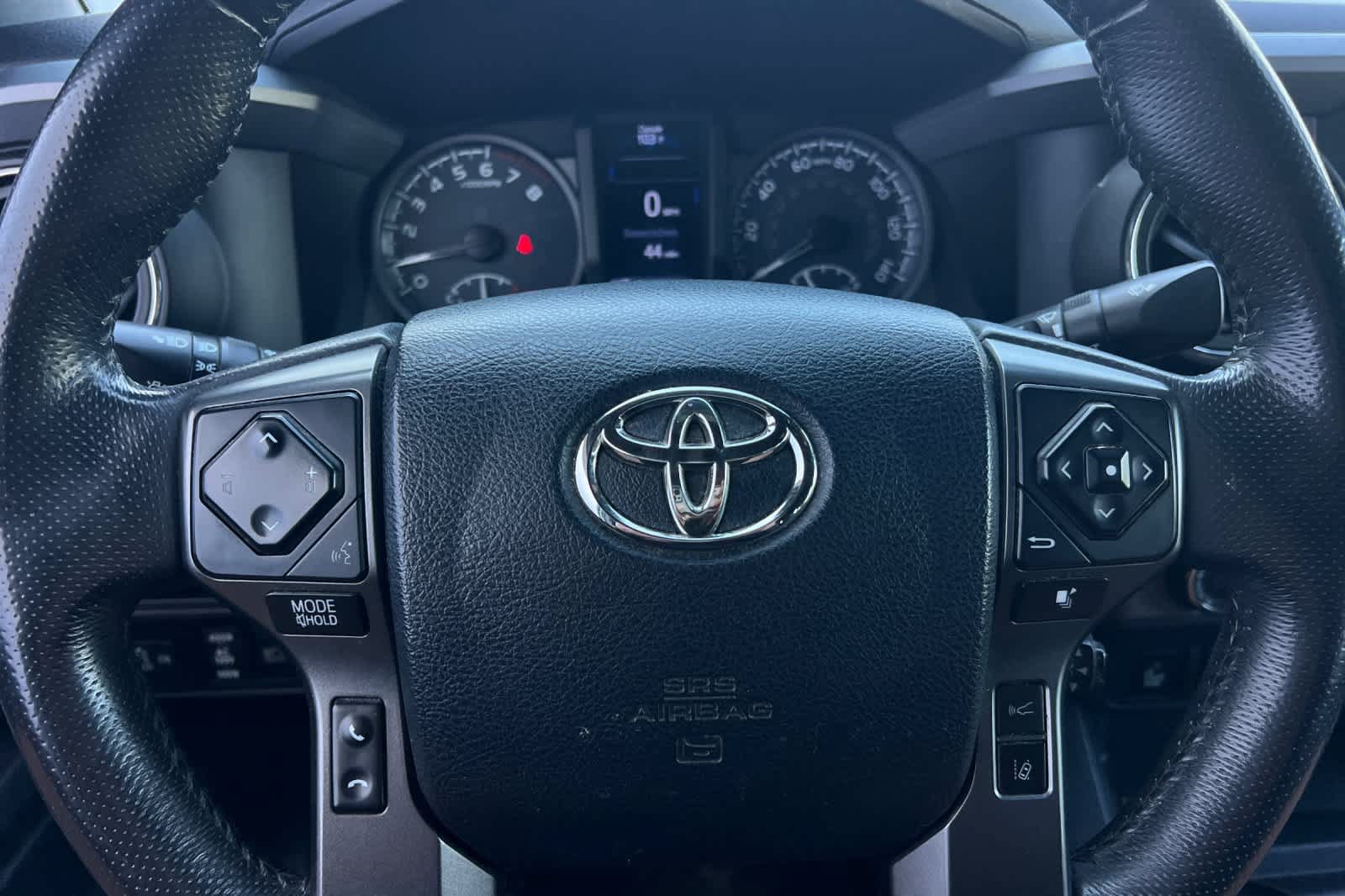Used 2019 Toyota Tacoma TRD Off-Road w/ Technology Package AWD/4WD image 24