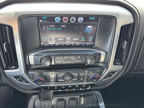 Used 2018 GMC Sierra 1500 SLT AWD/4WD image 19