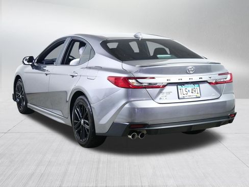Used 2026 Toyota Camry SE AWD/4WD image 5