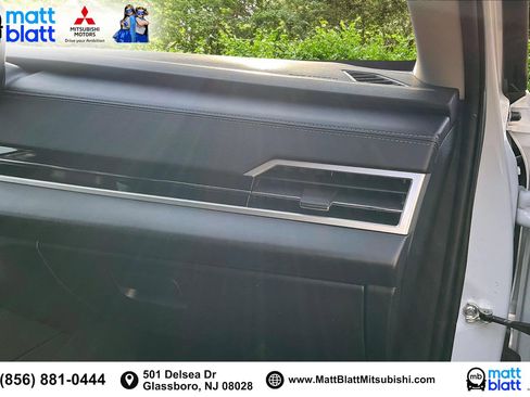 Used 2023 Mitsubishi Outlander SE image 18