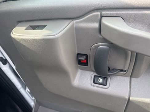 Used 2024 GMC Savana 2500 w/ Driver Convenience Package image 21