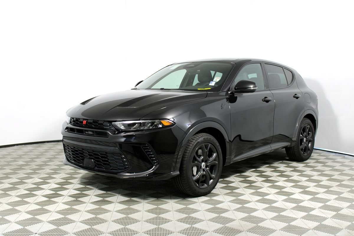 Used 2024 Dodge Hornet R/T Plus w/ R/T Blacktop Package AWD/4WD image 3
