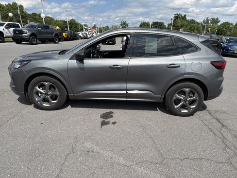 Used 2023 Ford Escape ST-Line w/ Tech Pack #1 AWD/4WD image 7