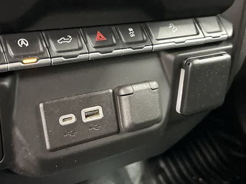 Used 2023 Chevrolet Silverado 1500 W/T w/ WT Safety Package AWD/4WD image 25