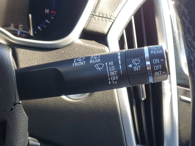 Used 2015 Cadillac SRX Premium AWD/4WD image 25