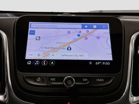 Used 2020 Chevrolet Equinox LT FWD image 12
