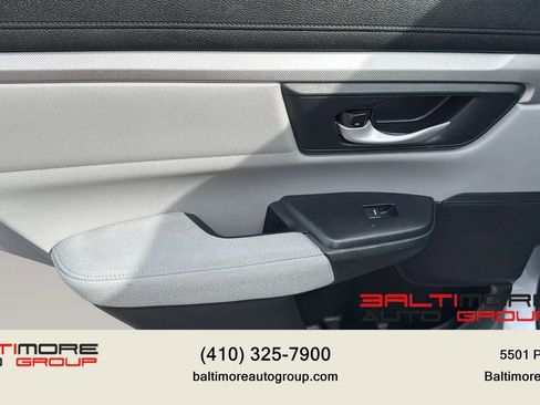 Used 2017 Honda CR-V LX image 30