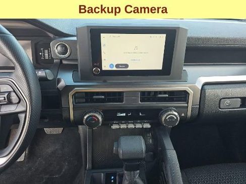 Used 2025 Toyota 4Runner SR5 AWD/4WD image 11