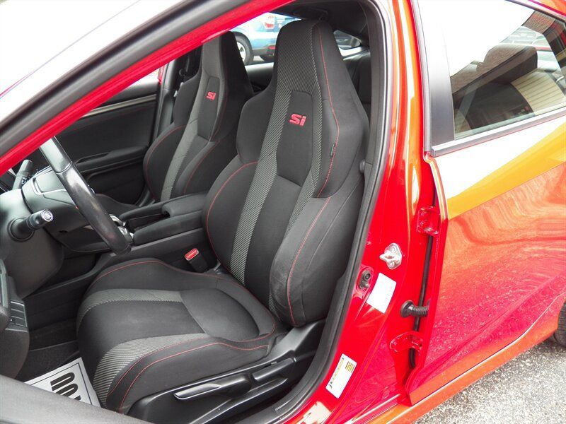 Used 2017 Honda Civic Si image 8