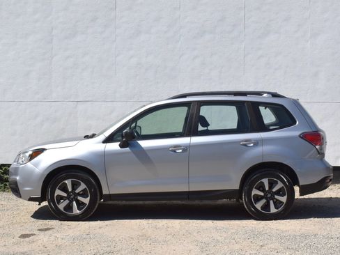 Used 2018 Subaru Forester 2.5i w/ Alloy Wheel Package AWD/4WD image 9