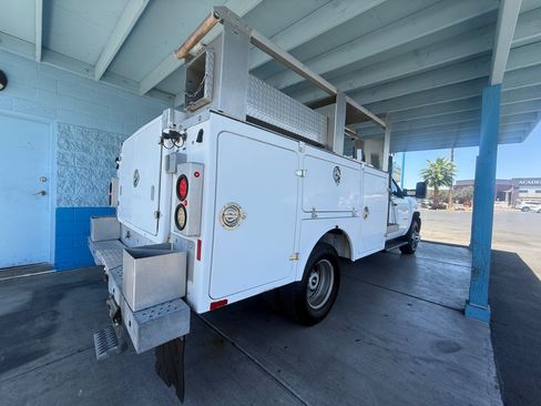 Used 2013 Chevrolet Silverado 3500 W/T RWD image 3