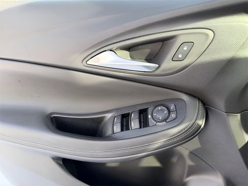 Used 2023 Buick Encore GX Select w/ Safety Package II image 22