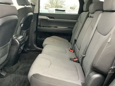 Used 2023 Hyundai Palisade SE image 21