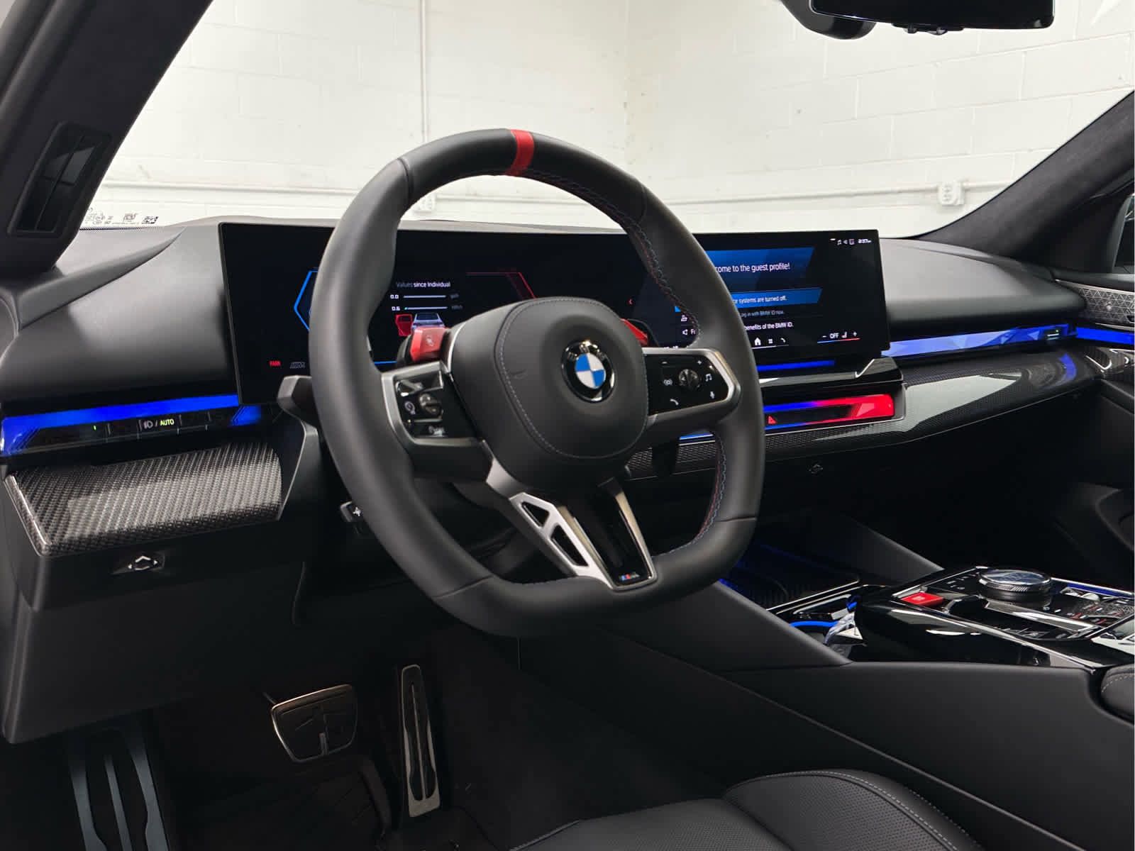 Used 2026 BMW M5 Touring AWD/4WD image 10
