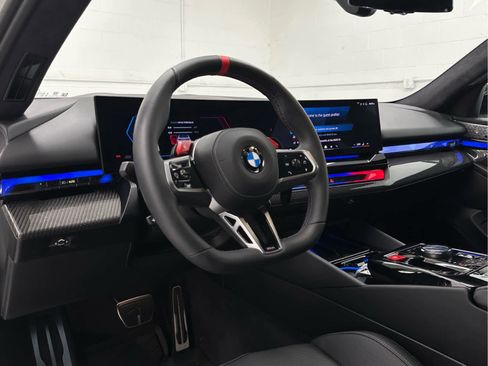 Used 2026 BMW M5 Touring AWD/4WD image 10