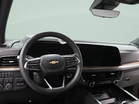 Used 2025 Chevrolet Tahoe High Country image 8