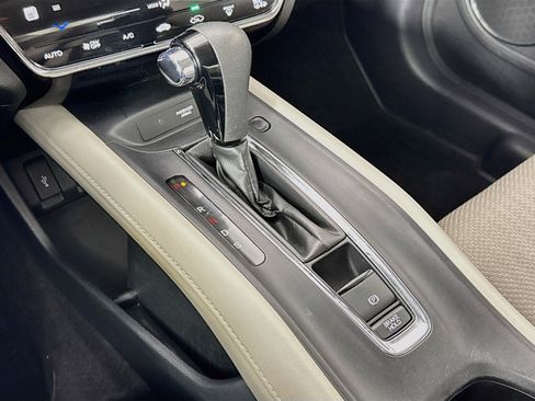 Certified 2017 Honda HR-V EX image 16