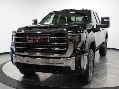 New 2025 GMC Sierra 2500 SLE w/ SLE Value Package; image 3