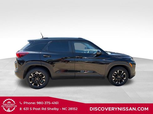 Used 2023 Chevrolet TrailBlazer LT w/ Convenience Package FWD image 5