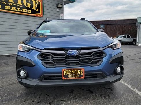 Used 2024 Subaru Crosstrek 2.0i Premium image 3