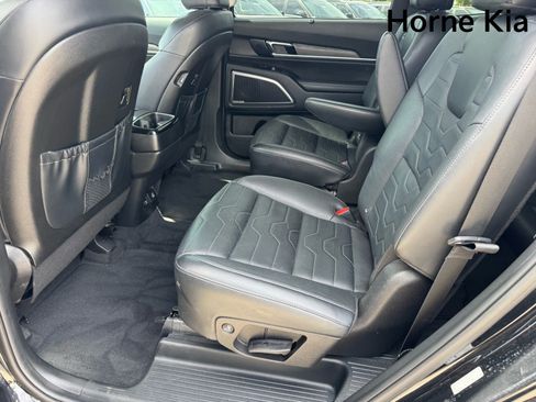 Certified 2022 Kia Telluride SX w/ SX Prestige Package AWD/4WD image 13