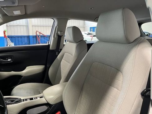 Used 2023 Honda HR-V LX image 23