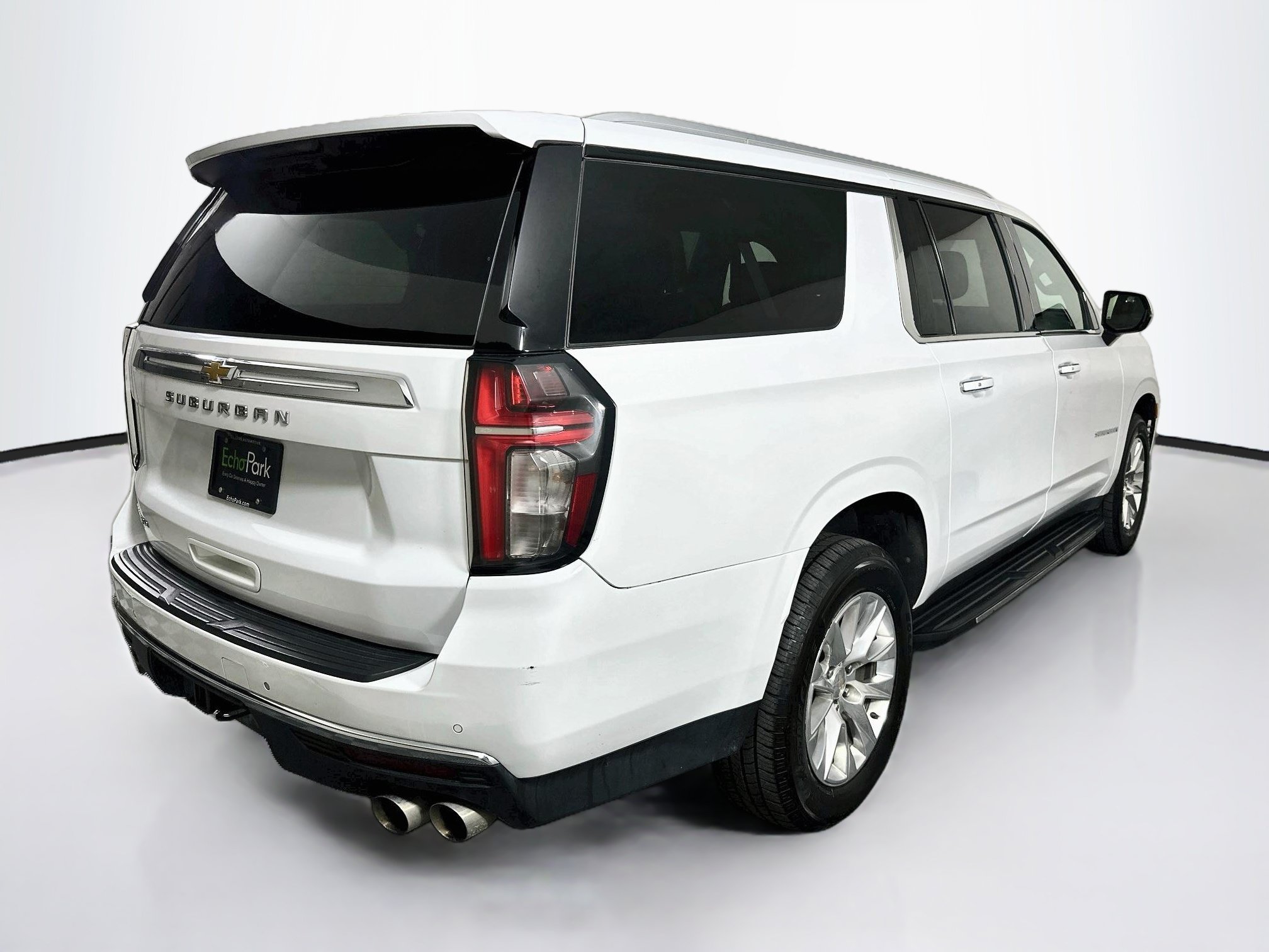 Used 2023 Chevrolet Suburban Premier AWD/4WD image 9