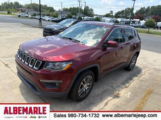 Used 2020 Jeep Compass Latitude FWD video 1