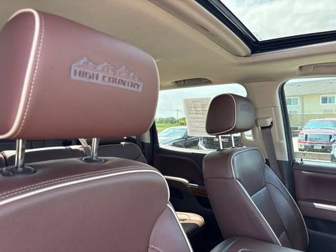 Used 2018 Chevrolet Silverado 1500 High Country AWD/4WD image 23