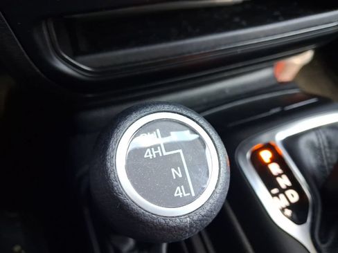 Used 2023 Jeep Wrangler Unlimited Sport AWD/4WD image 28