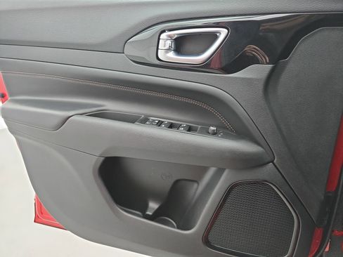 Used 2022 Jeep Compass Limited image 25