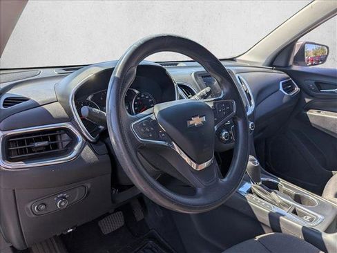 Used 2021 Chevrolet Equinox LT image 9