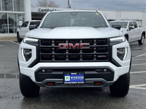 Used 2024 GMC Canyon AT4 image 9