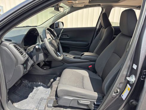 Used 2022 Honda HR-V EX image 16