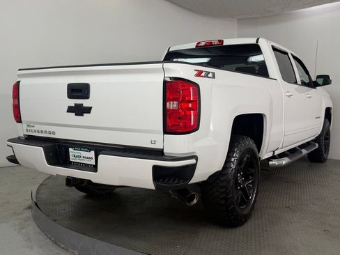 Used 2018 Chevrolet Silverado 1500 LT w/ All Star Edition AWD/4WD image 9