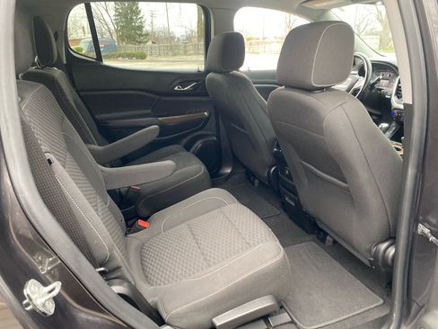 Used 2019 GMC Acadia SLE image 24