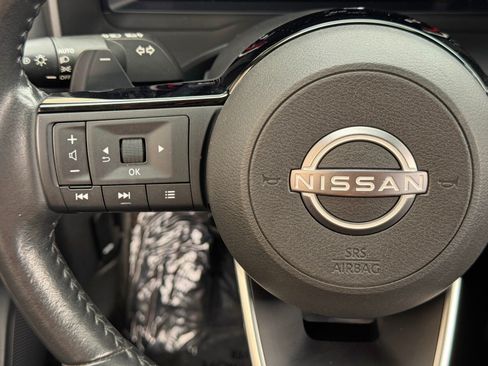Used 2023 Nissan Rogue Platinum FWD image 21