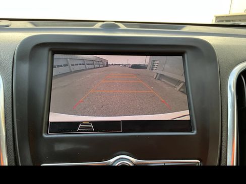 Used 2023 Chevrolet Equinox LS w/ LS Convenience Package AWD/4WD image 6