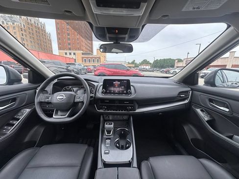 Certified 2025 Nissan Rogue SV w/ SV Premium Package FWD image 19