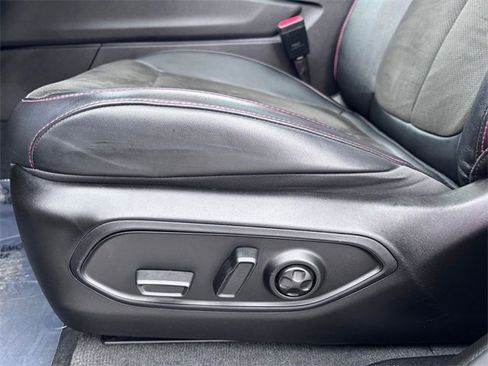 Certified 2022 Jeep Grand Cherokee Trailhawk w/ Luxury Tech Group III image 12