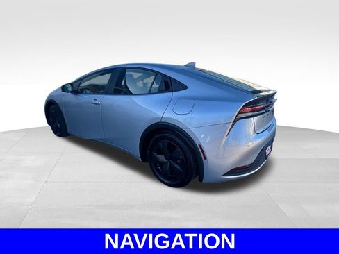 Used 2024 Toyota Prius LE image 6