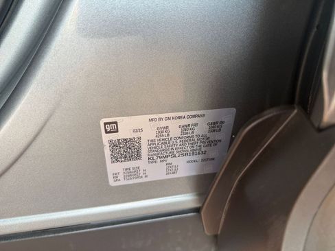 Used 2025 Chevrolet TrailBlazer LT image 32