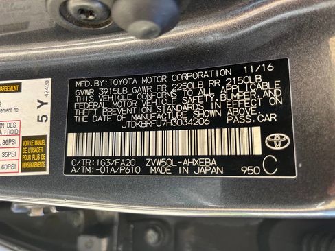 Used 2017 Toyota Prius Two image 13