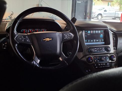 Used 2018 Chevrolet Tahoe LT AWD/4WD image 16