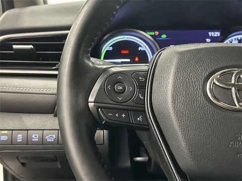 Used 2021 Toyota Camry XSE w/ Navigation Upgrade Package image 17