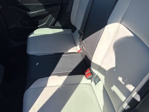 Used 2019 Volkswagen Jetta R-Line image 13