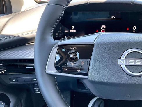 Certified 2025 Nissan Murano SV AWD/4WD image 22