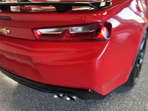 Used 2016 Chevrolet Camaro SS RWD image 37